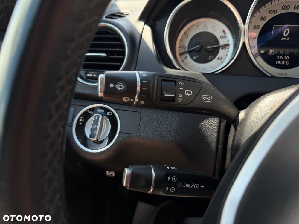 Mercedes-Benz Klasa C 220 CDI 7G-TRONIC Avantgarde Edition - 31