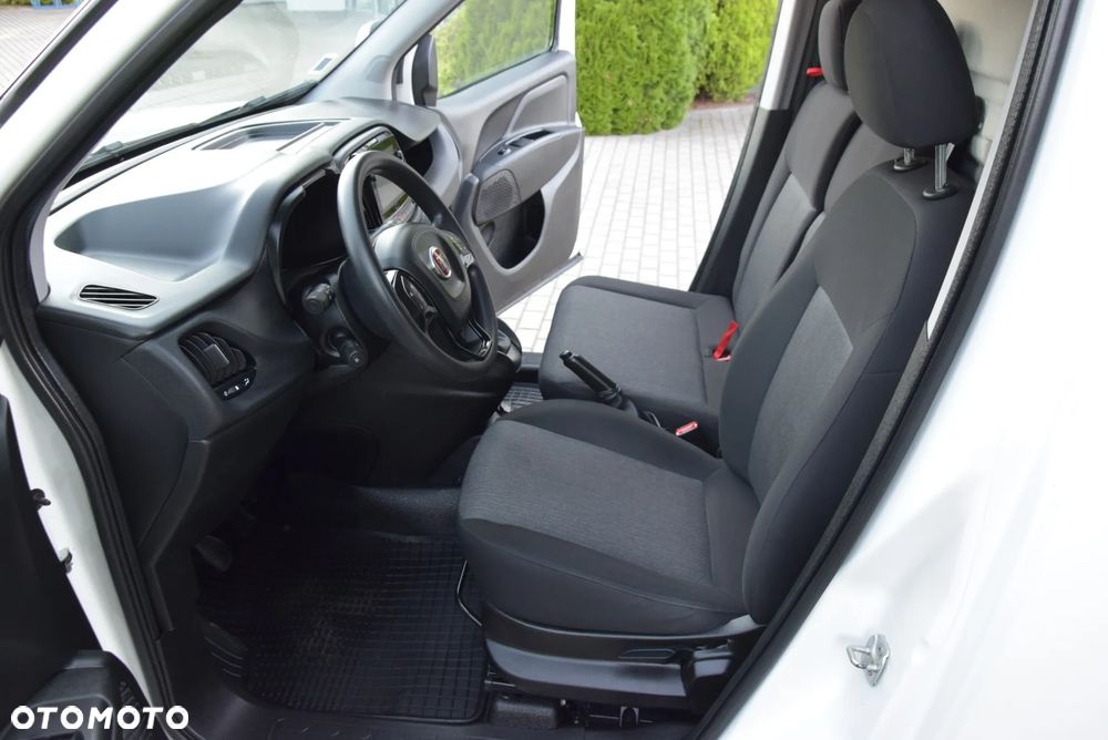 Fiat DOBLO 1,6 JTD 56 TYŚ KM 3-OSOBOWY F-VAT235 - 9