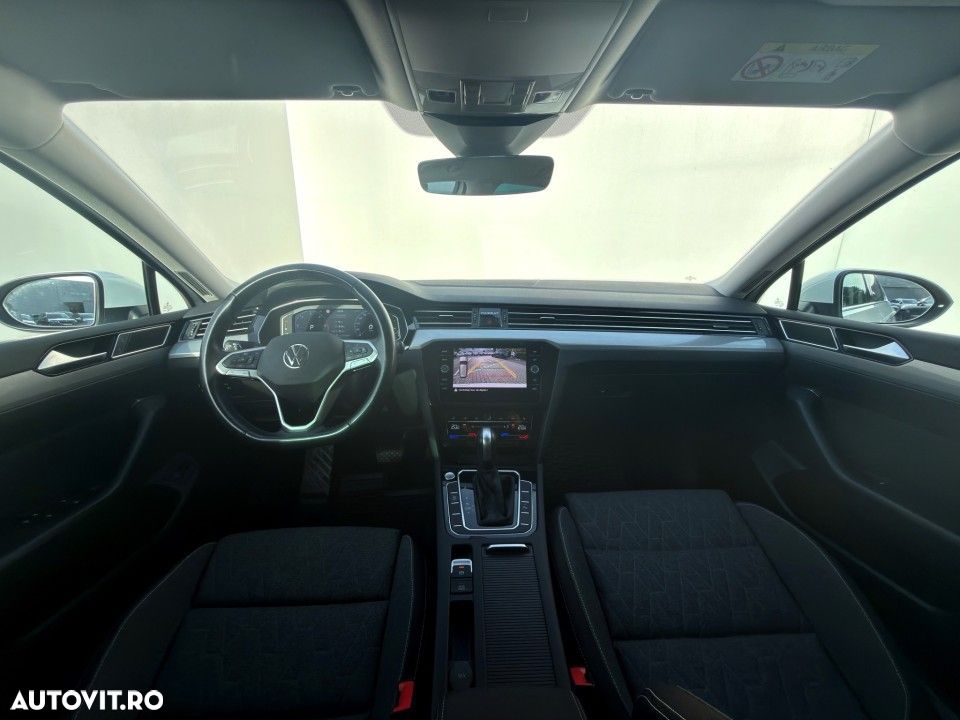 Volkswagen Passat - 13