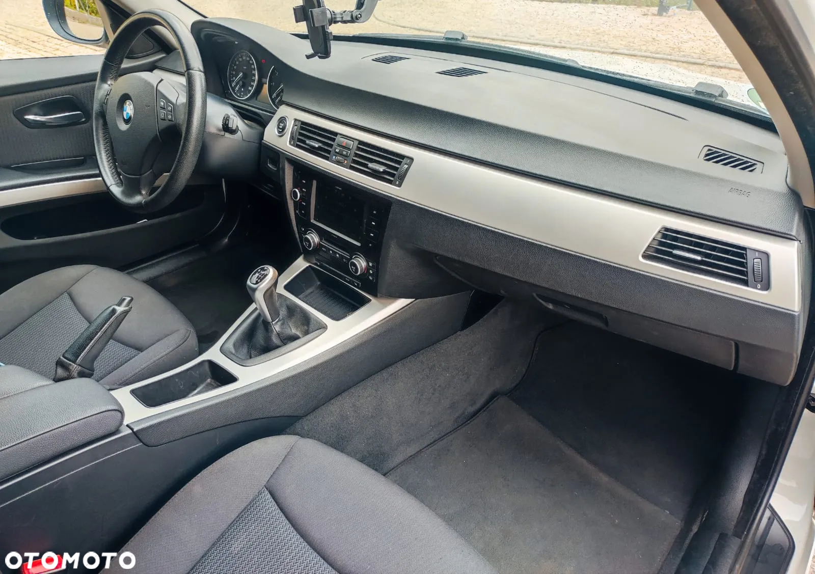 BMW Seria 3 318i Touring - 8