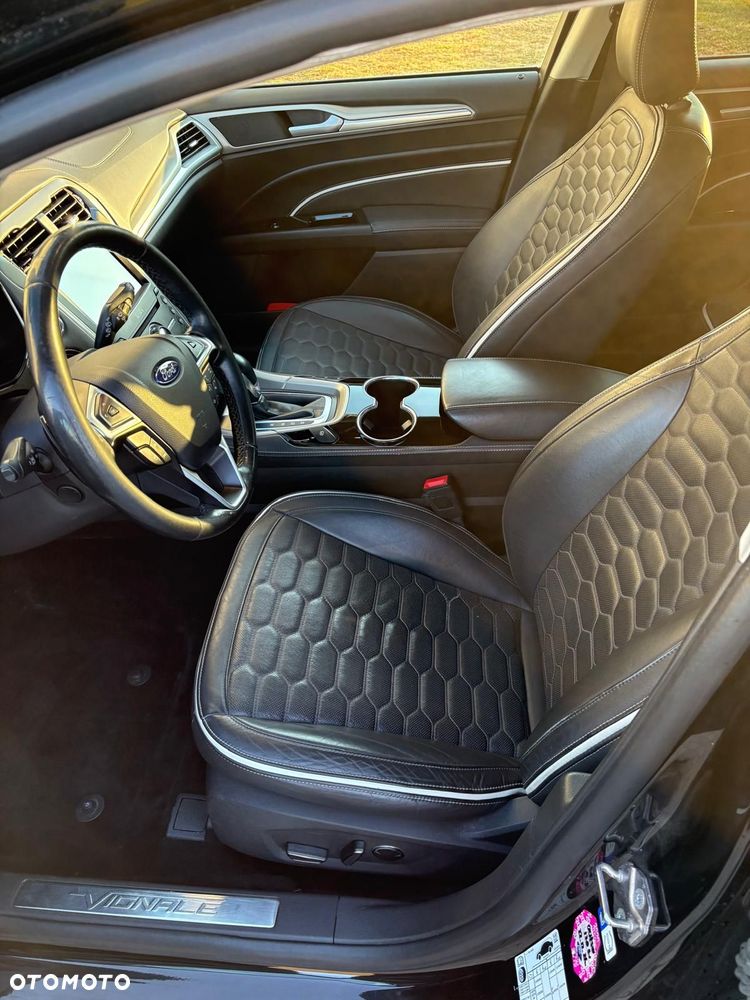 Ford Mondeo Vignale 2.0 TDCi PowerShift - 23