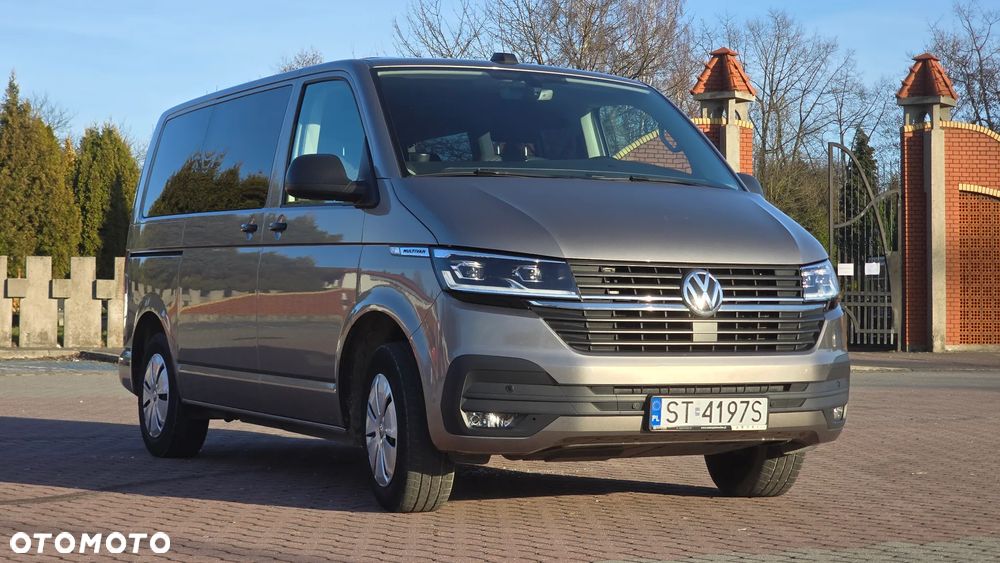 Volkswagen Multivan - 1