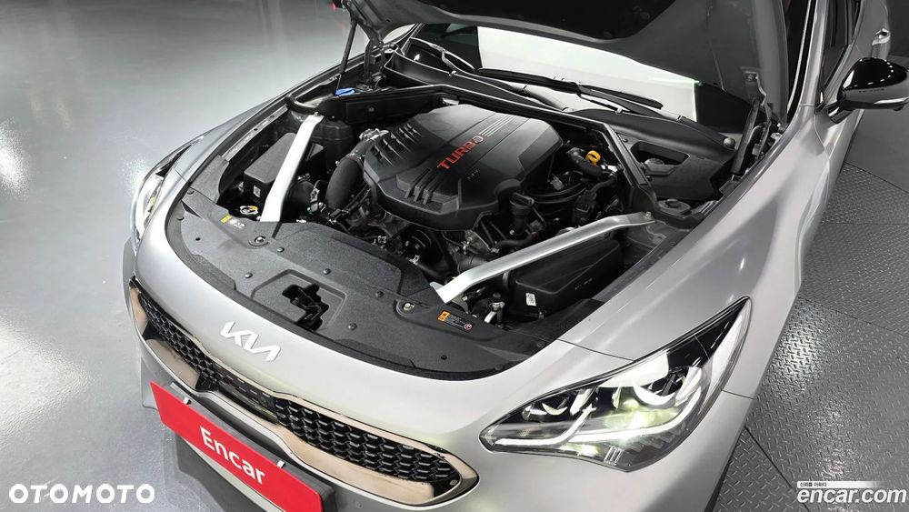 Kia Stinger 3.3 T-GDI V6 GT AWD - 4
