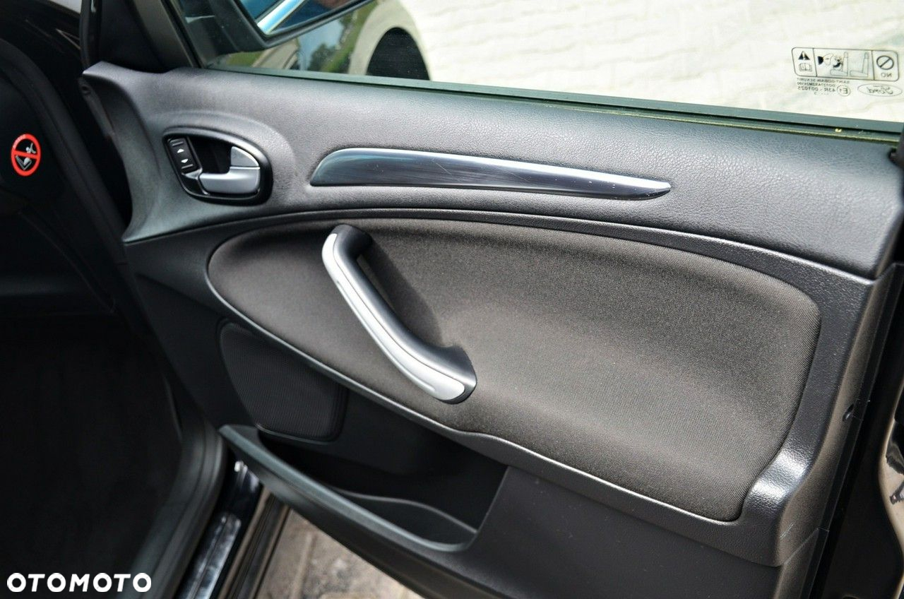 Ford S-Max - 15