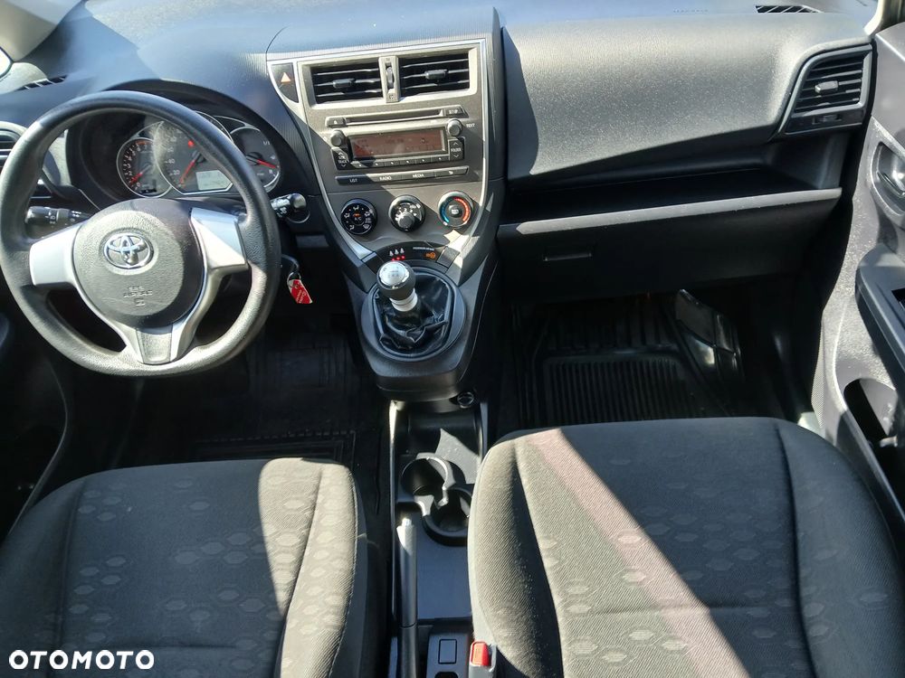 Toyota Verso S 1.33 VVT-i - 18