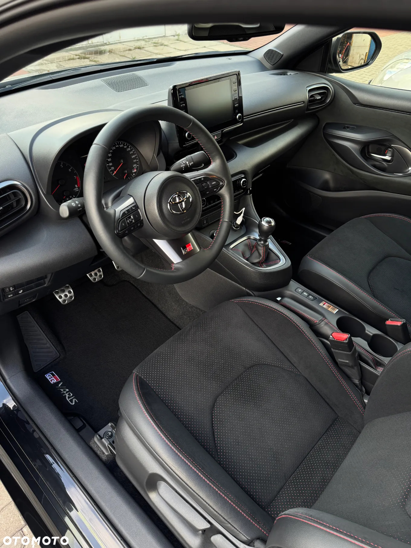 Toyota Yaris GR 1.6 Dynamic - 14
