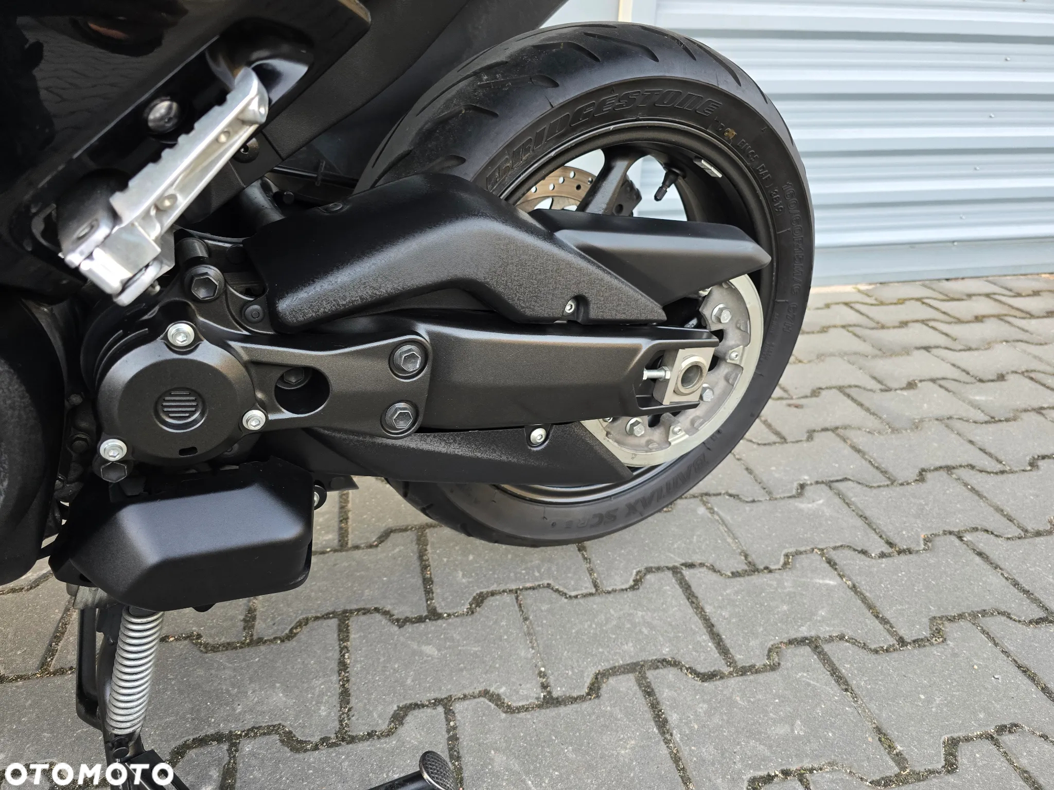 Yamaha Tmax - 15