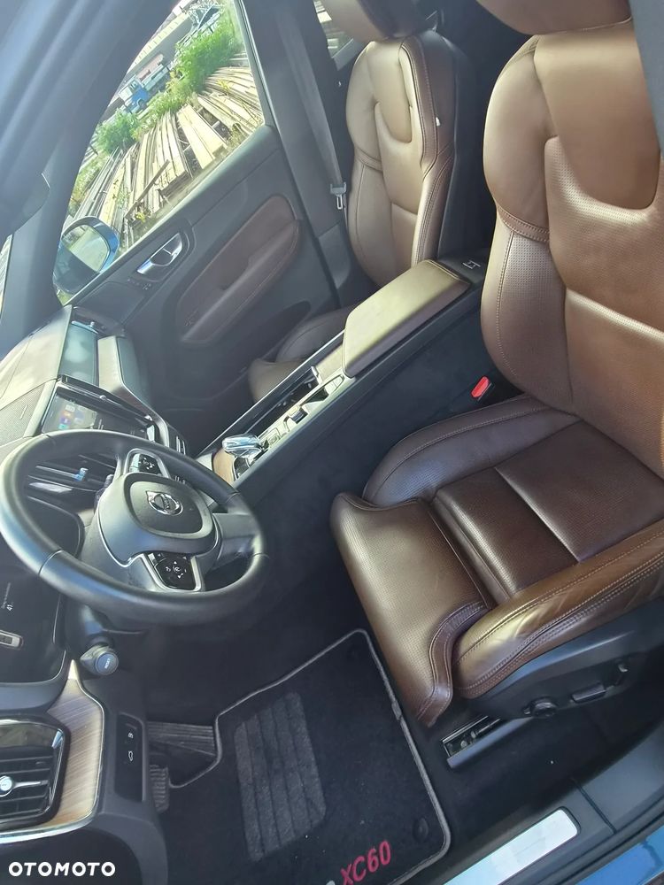 Volvo XC 60 - 8