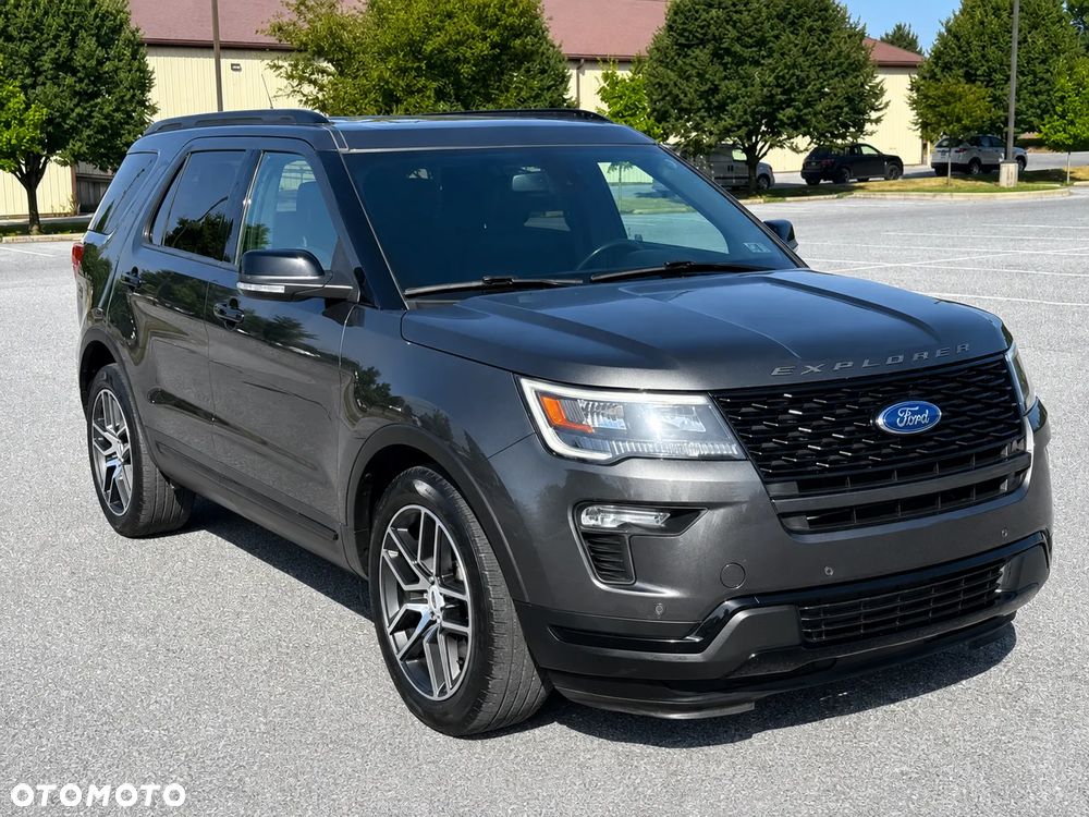 Ford Explorer - 2