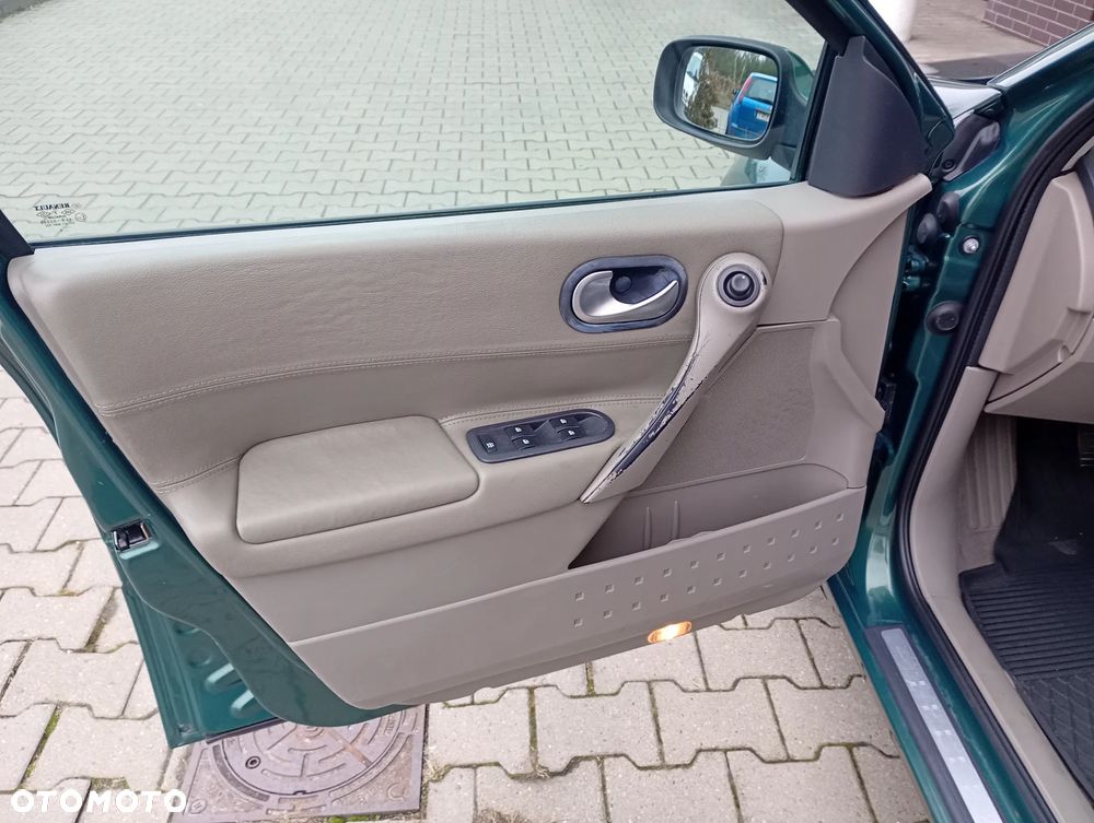 Renault Megane 1.6 Privilege - 23