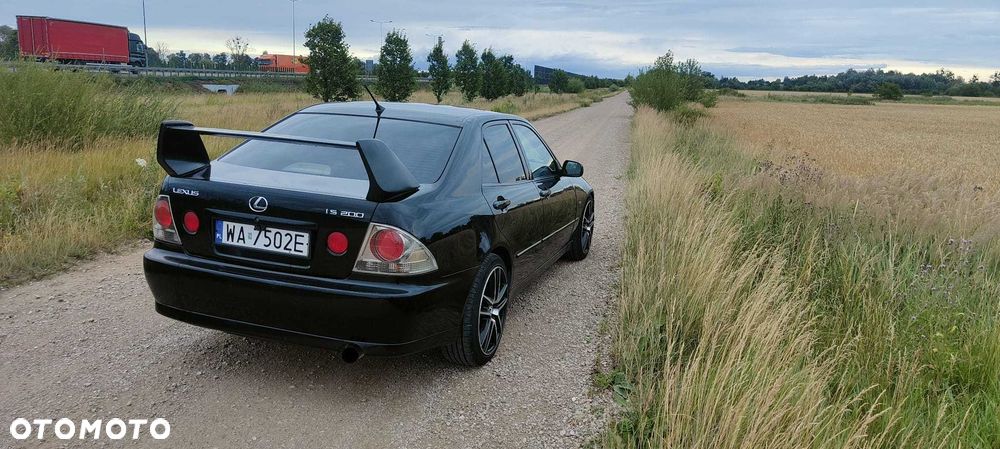 Lexus IS - 5