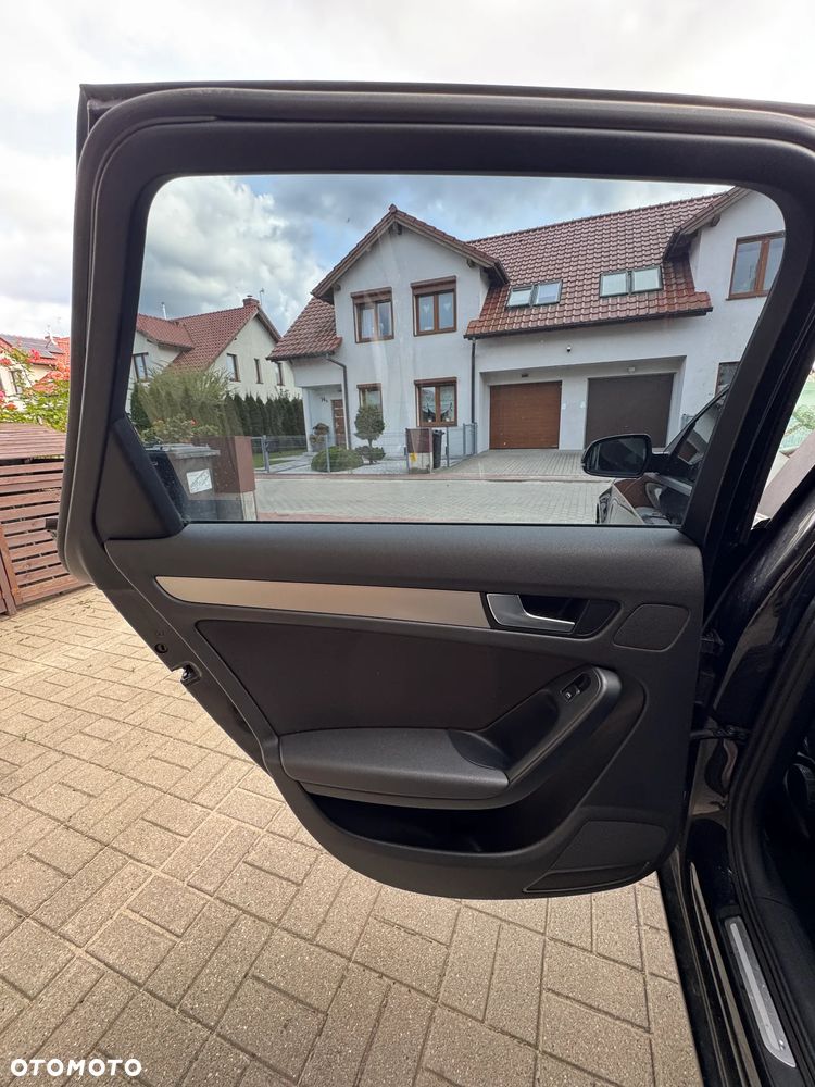 Audi A4 Avant 2.0 TDI DPF multitronic Ambiente - 34