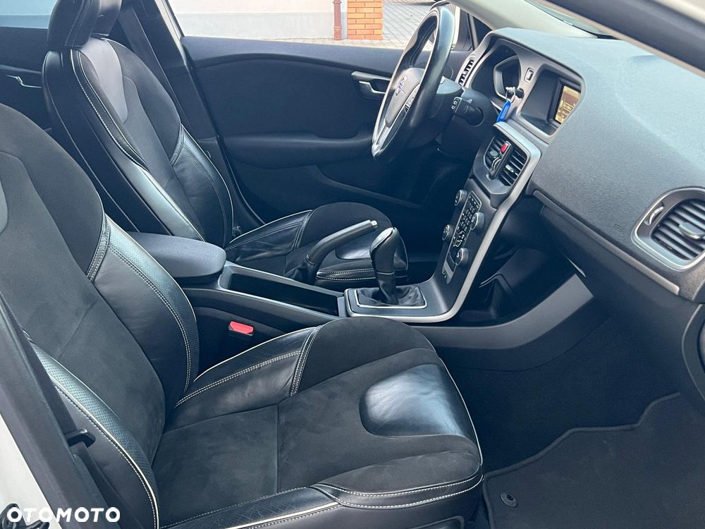 Volvo V40 - 19
