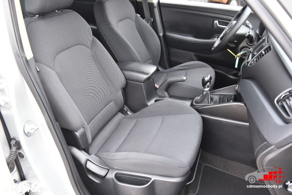 Kia Carens - 23