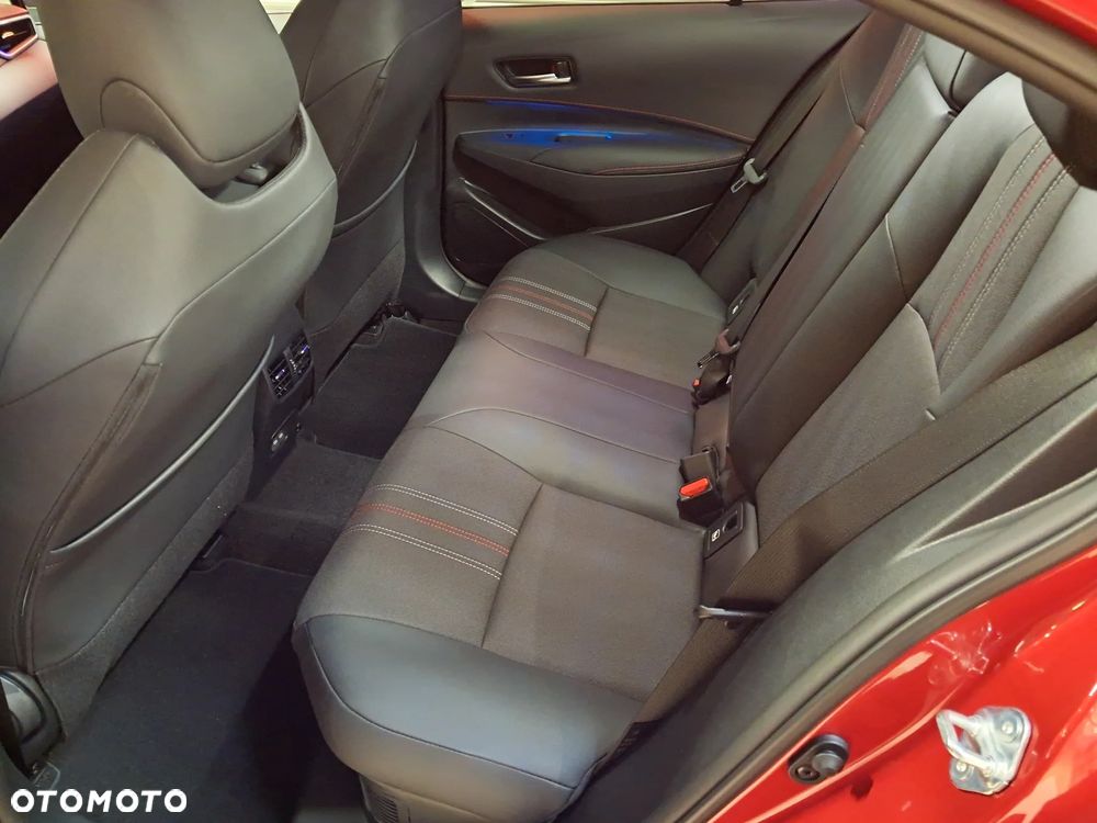 Toyota Corolla 1.8 Hybrid GR Sport - 28