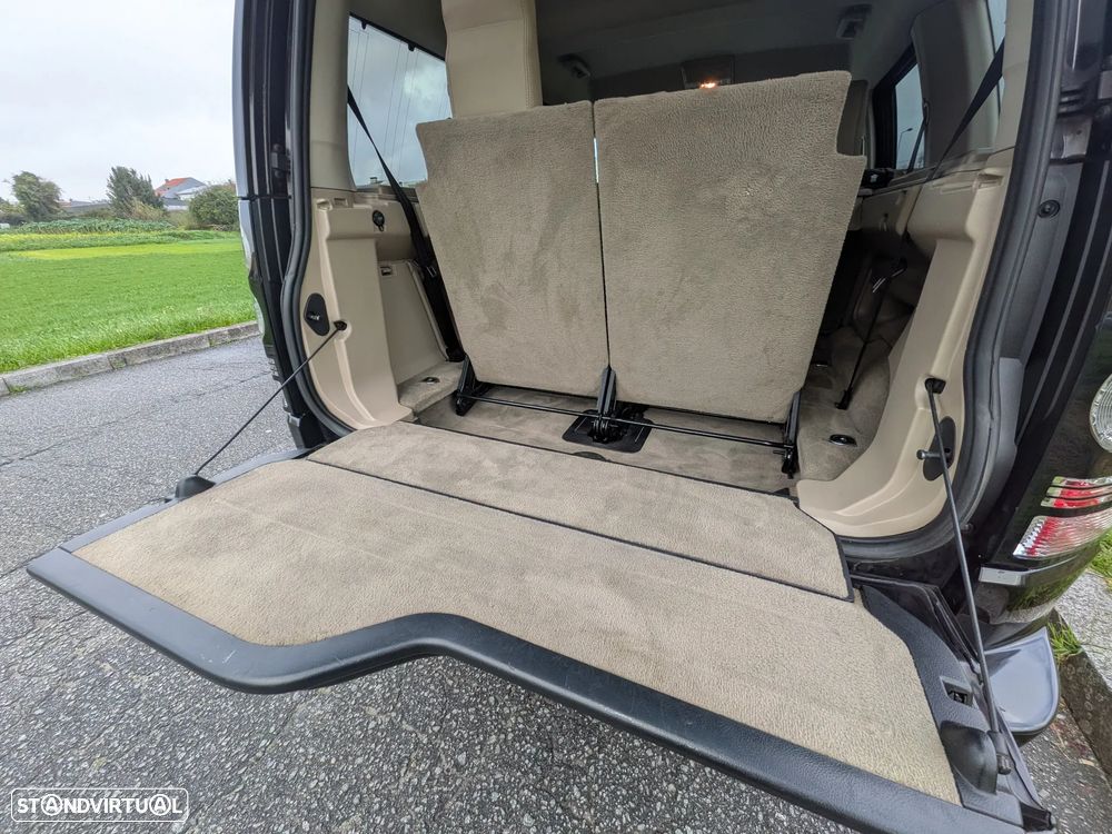 Land Rover Discovery 3.0 TD V6 HSE - 29