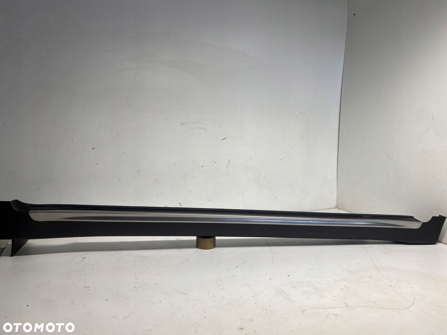 LISTWA PROGOWA PRAWA GT KIA SPORTAE IV 15-19 87754-F1110 ŁADNA - 2