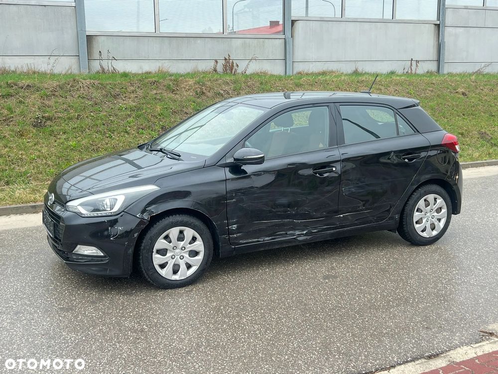 Hyundai i20 - 16