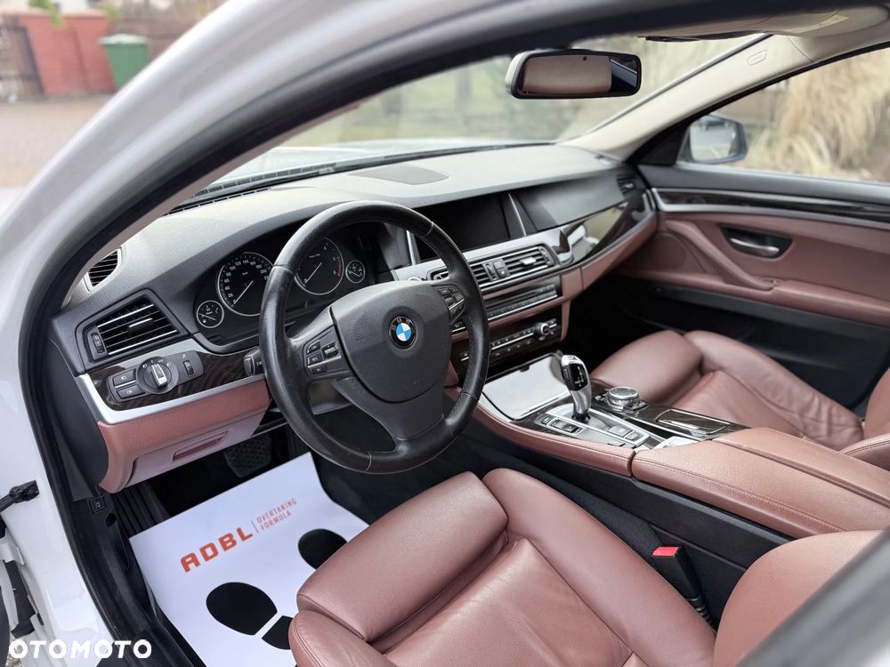 BMW Seria 5 520d - 11