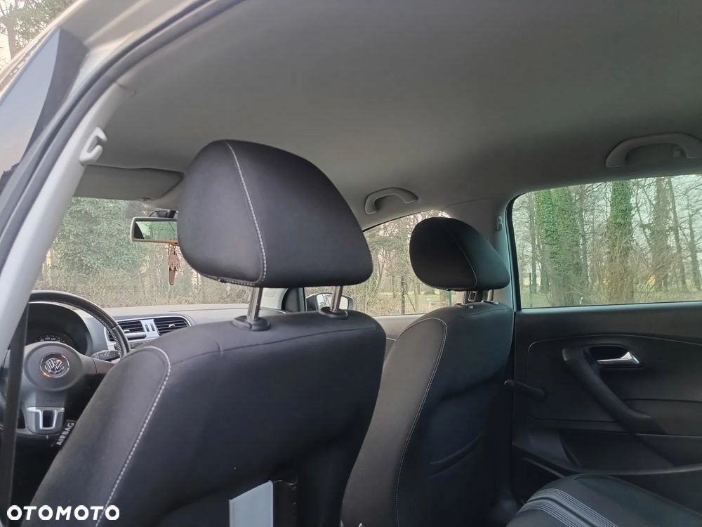 Volkswagen Polo 1.2 MATCH - 11