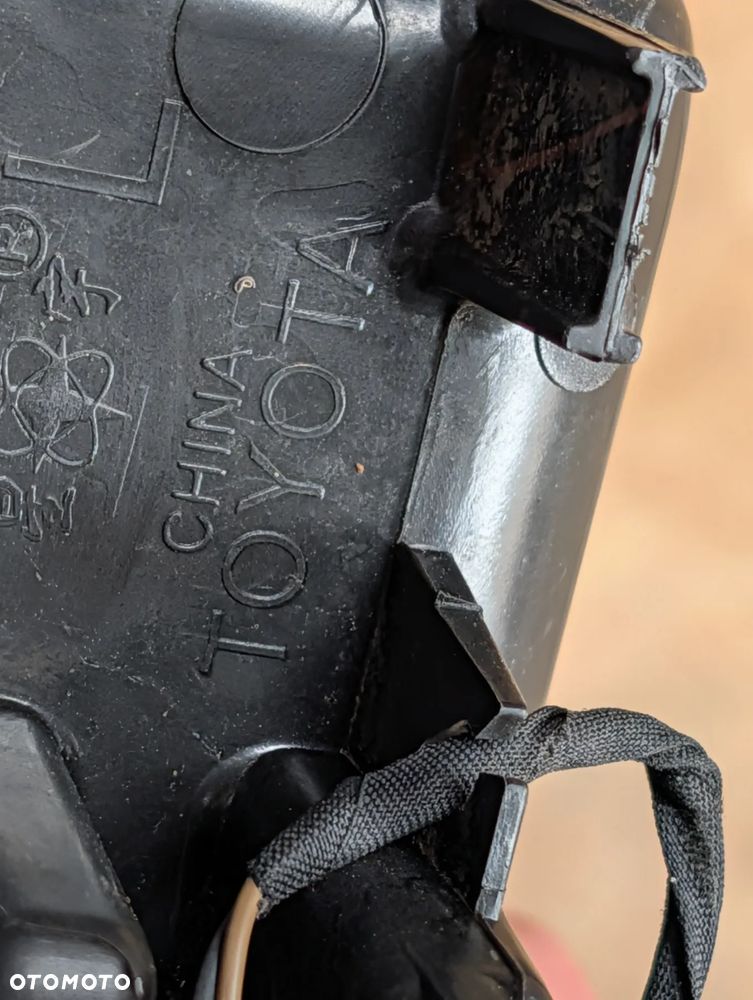 ZDERZAK PAS PRZEDNI LAMPY KOMPLET TOYOTA COROLLA CROSS 22-  2.0 VVTI - 14