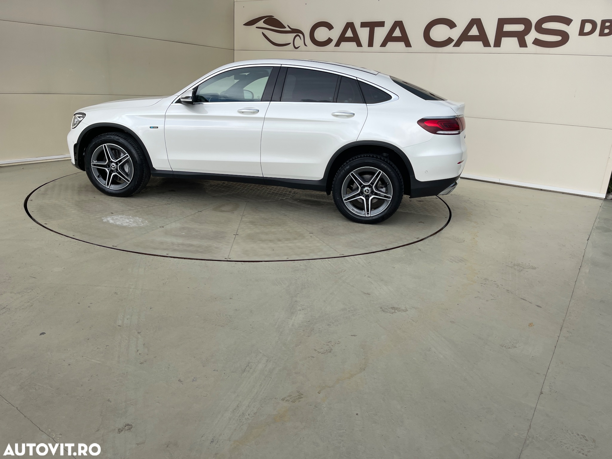 Mercedes-Benz GLC Coupe 300 de 4Matic 9G-TRONIC AMG Line - 9