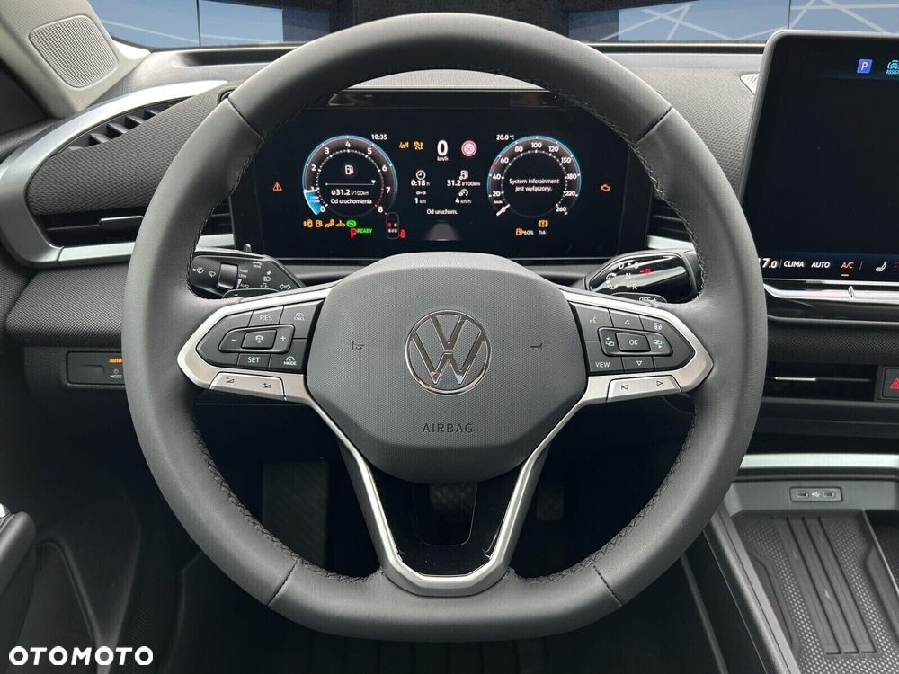 Volkswagen T-Roc 1.5 eTSI Life DSG - 15