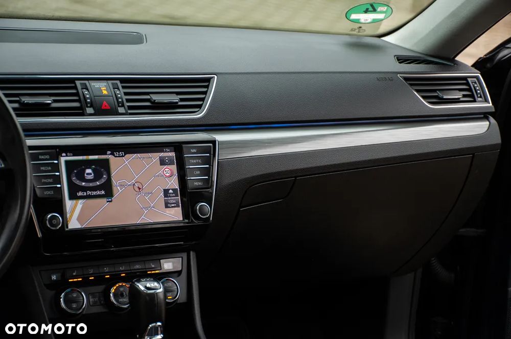 Skoda Superb 2.0 TDI 4x4 DSG Premium Edition - 19