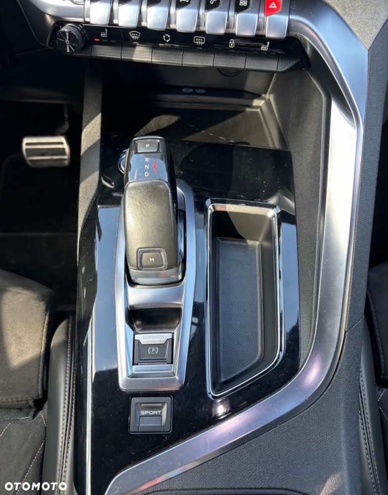 Peugeot 3008 BlueHDi 180 Stop & Start EAT6 GT - 21
