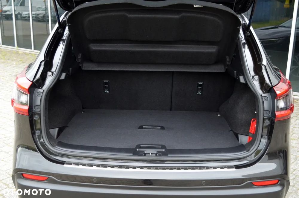 Nissan Qashqai 1.6 DIG-T N-Connecta - 27