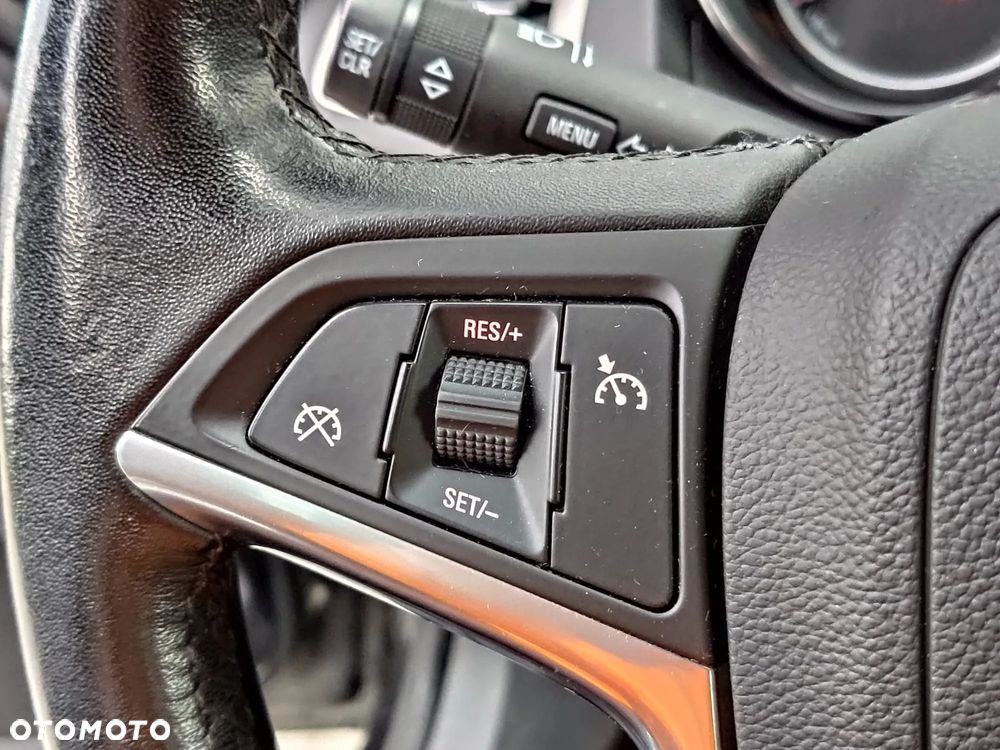 Opel Astra 1.4 Turbo Exklusiv - 20