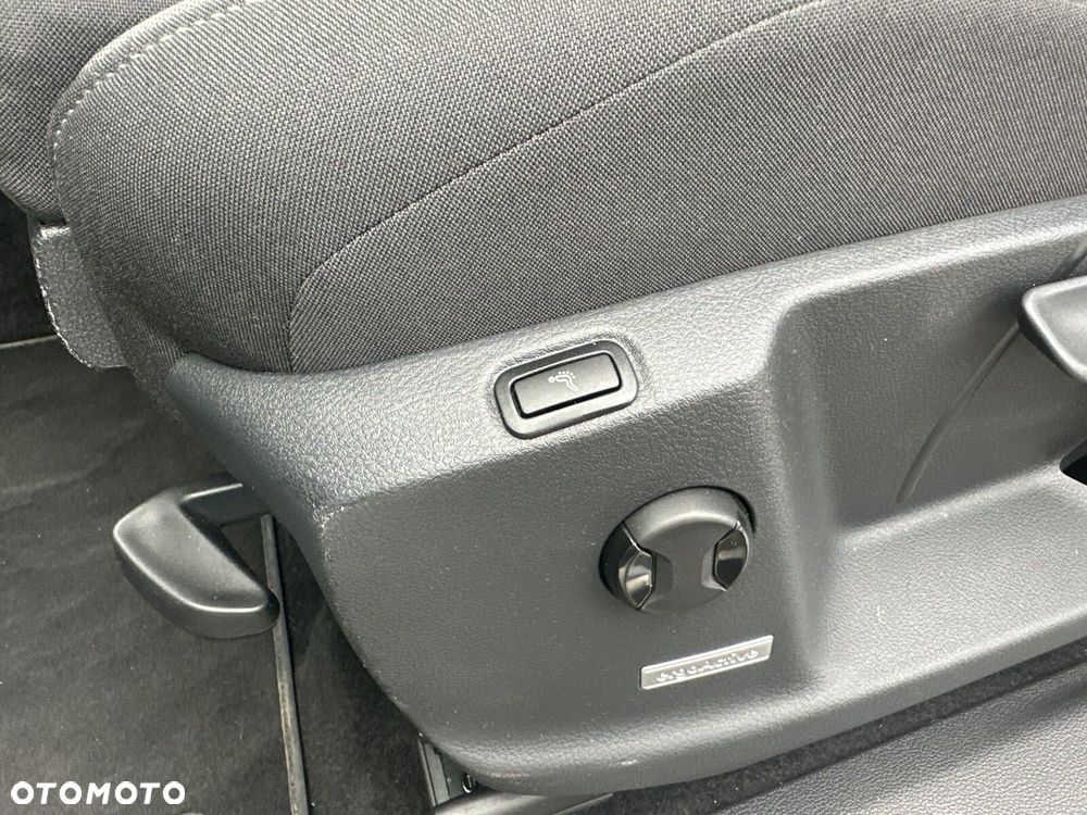 Volkswagen Touran 1.5 TSI EVO Highline DSG - 26