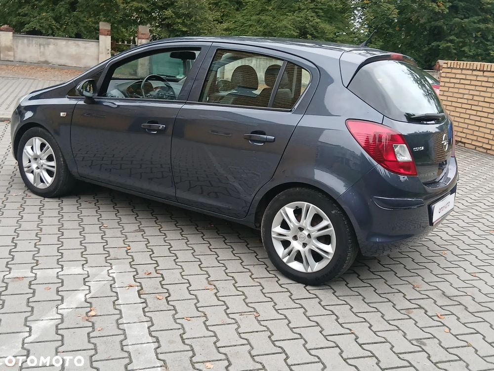 Opel Corsa - 36