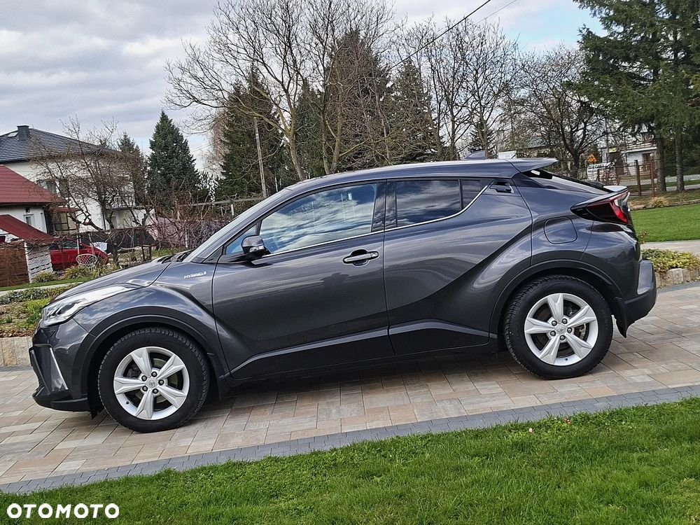 Toyota C-HR - 4