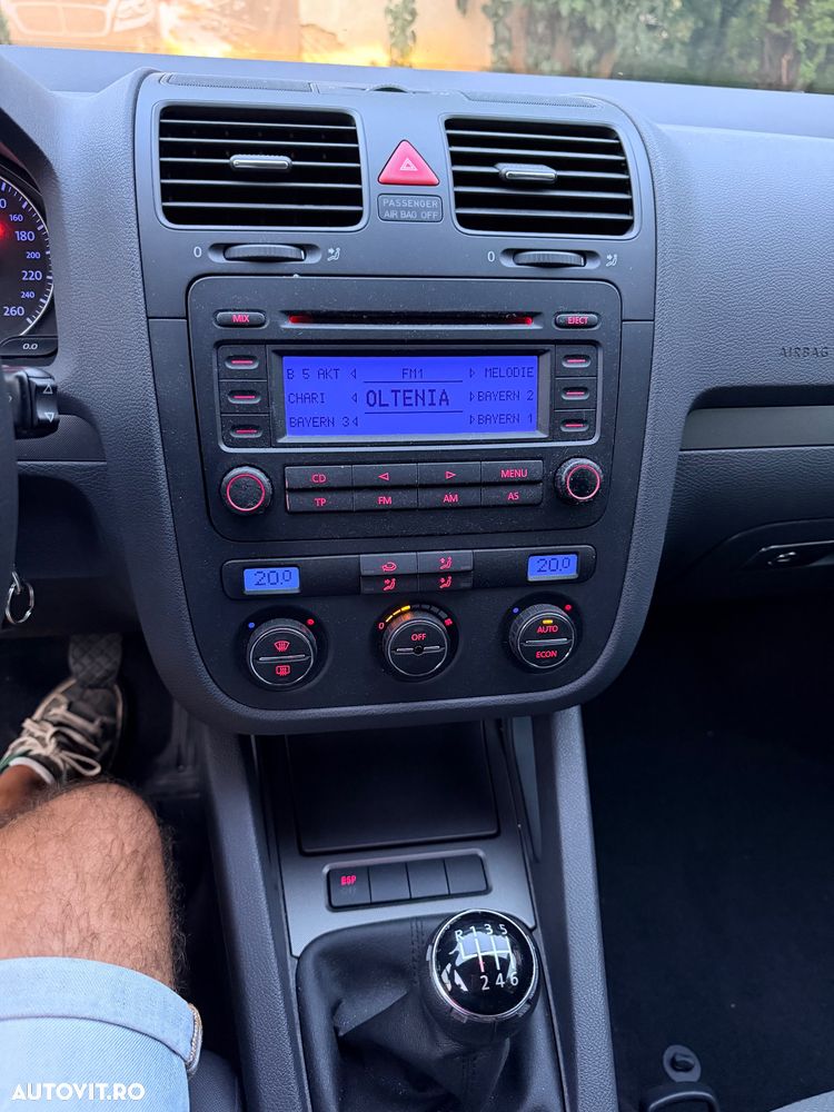 Volkswagen Golf 1.6 Trendline - 6