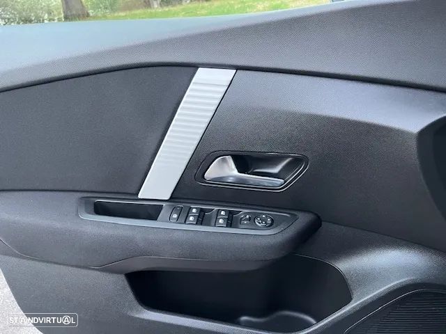 Citroën C4 1.2 PureTech Feel - 19