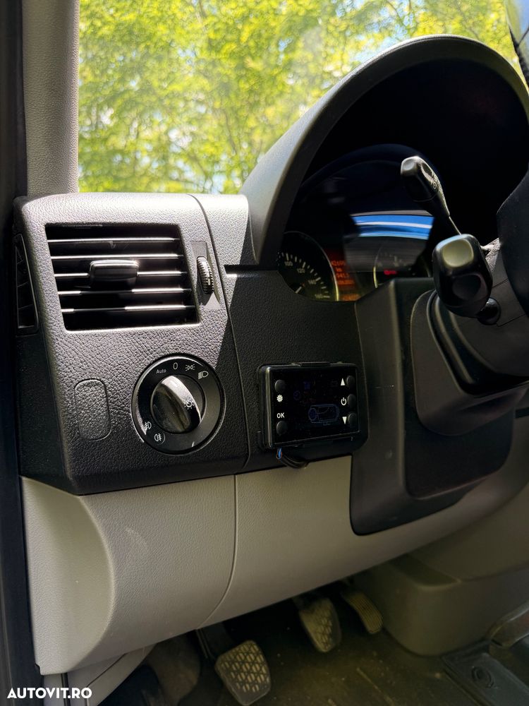 Mercedes-Benz SPRINTER - 6