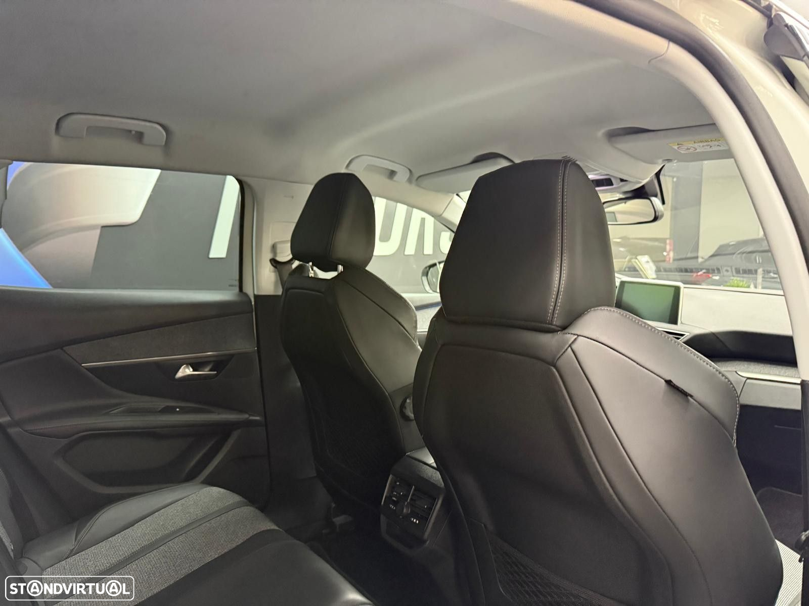 Peugeot 3008 1.5 BlueHDi Allure - 45