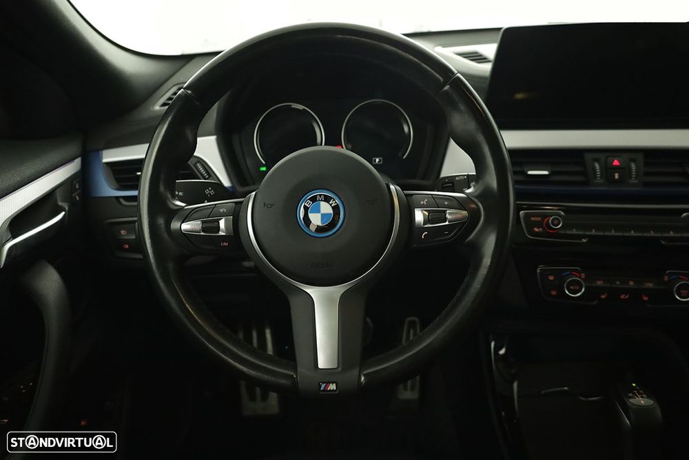 BMW X2 25 e xDrive Pack M - 17