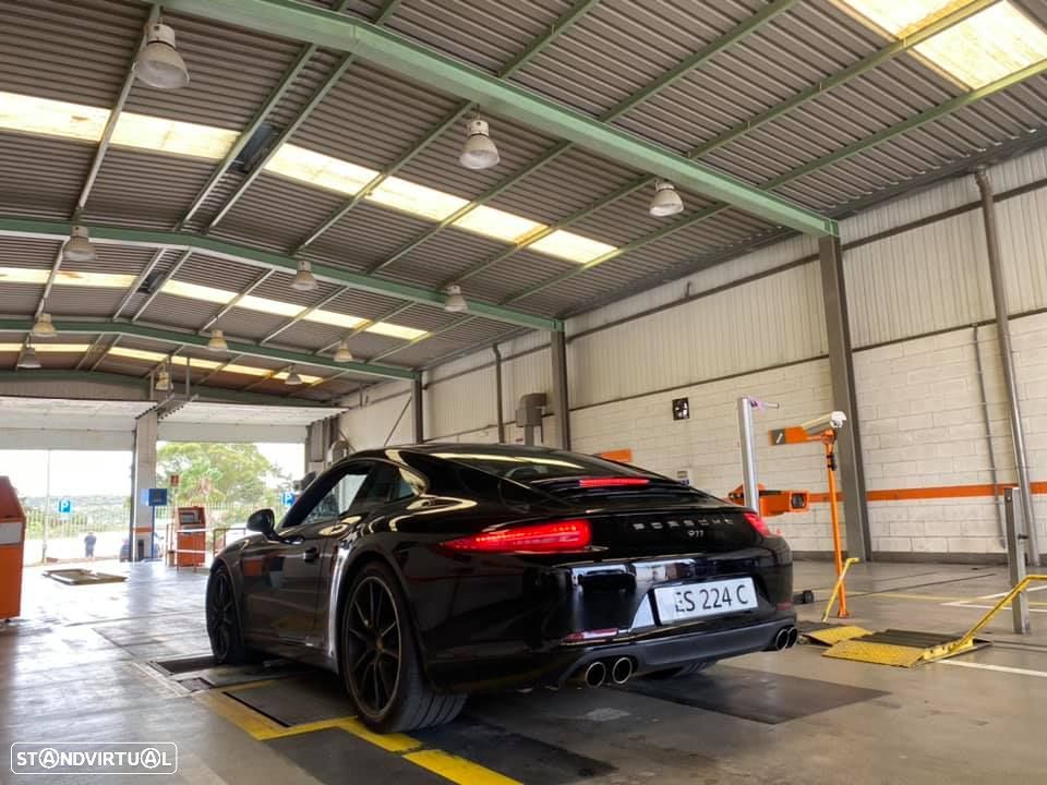 Porsche 911 Série F - 16