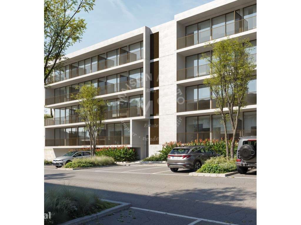 Apartamento T1 com Varanda e Lugar de Estacionamento próximo ao Hos... - Grande imagem: 3/15