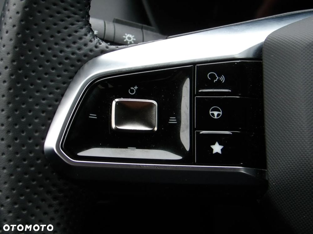 MG ZS 1.5 HEV+ Exclusive - 21