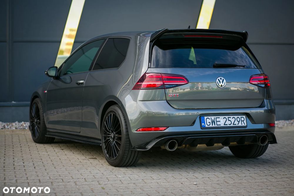 Volkswagen Golf GTI 2.0 TSI OPF Performance - 10