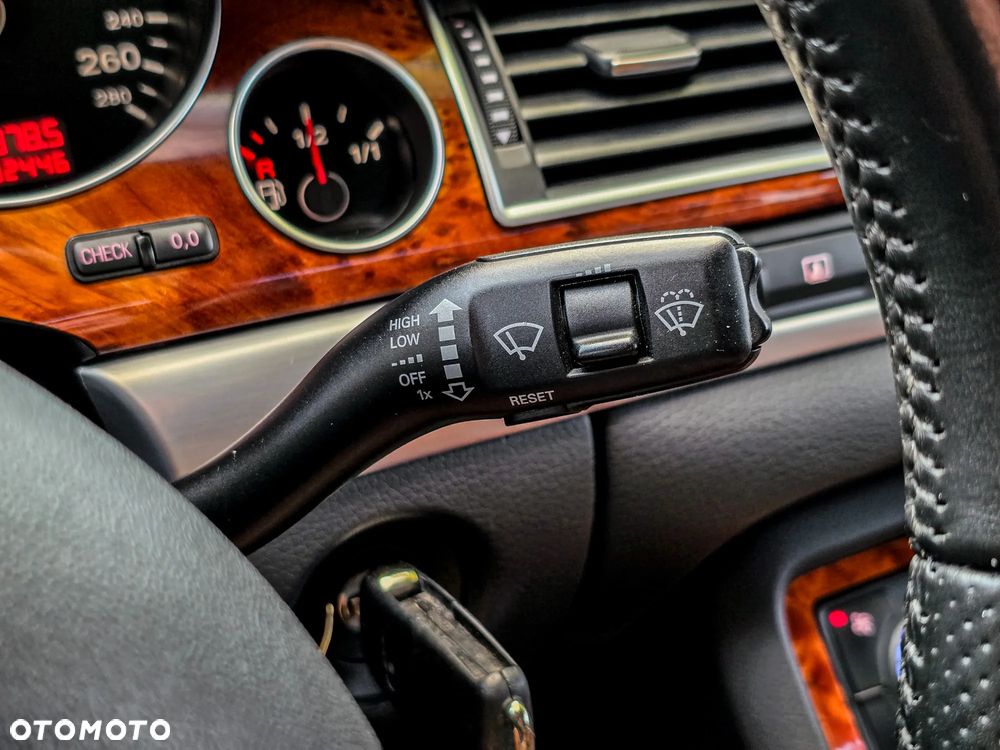 Audi A8 4.2 TDI DPF Quattro Langversion - 26