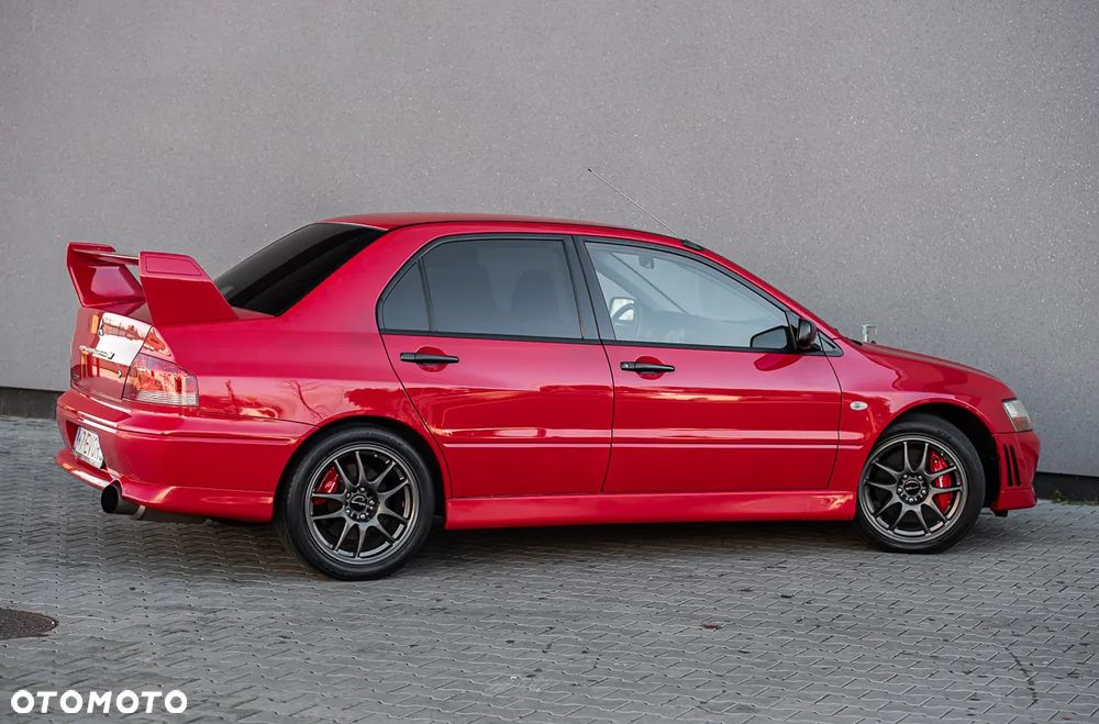Mitsubishi Lancer Evo VII - 11