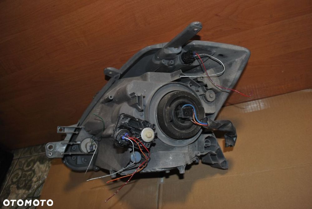 Lampa Daihatsu Sirion EU - 4