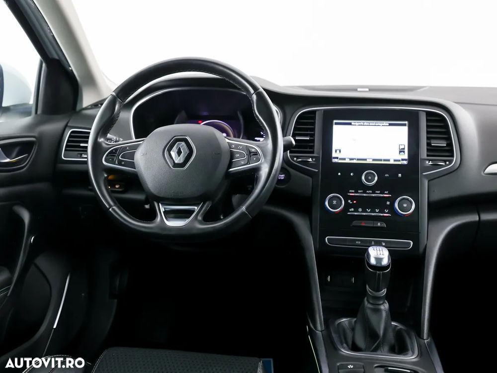 Renault Megane TCe 115 GPF LIMITED - 9