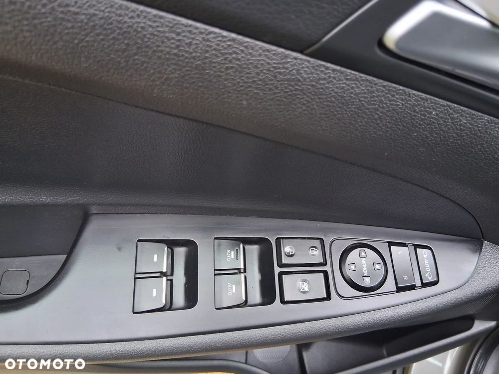 Hyundai Tucson blue 1.6 CRDi 2WD Select - 14