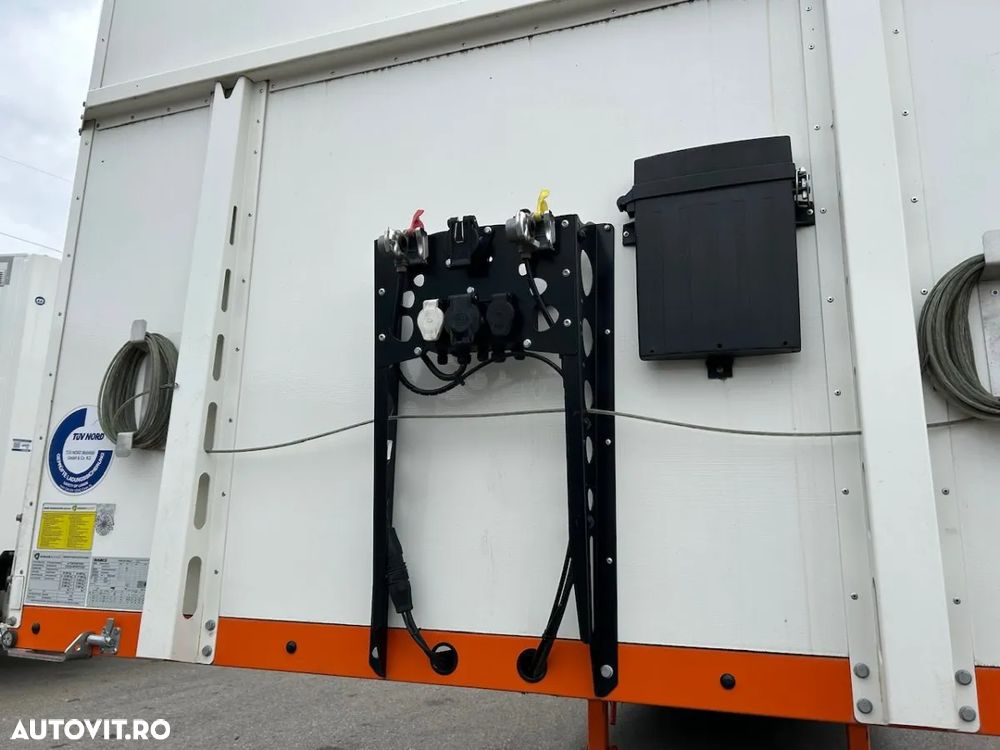 Berger 5730 kg, axa liftanta, axa viratoare, lada paleti, factura externa - 5