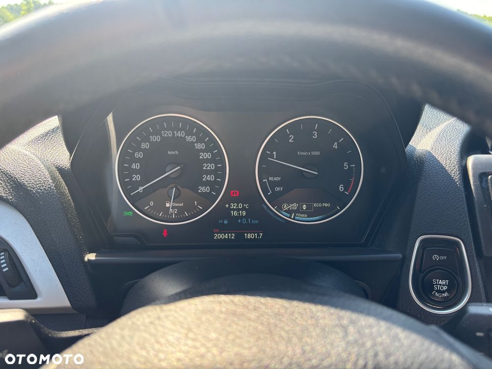 BMW Seria 1 118d DPF - 23
